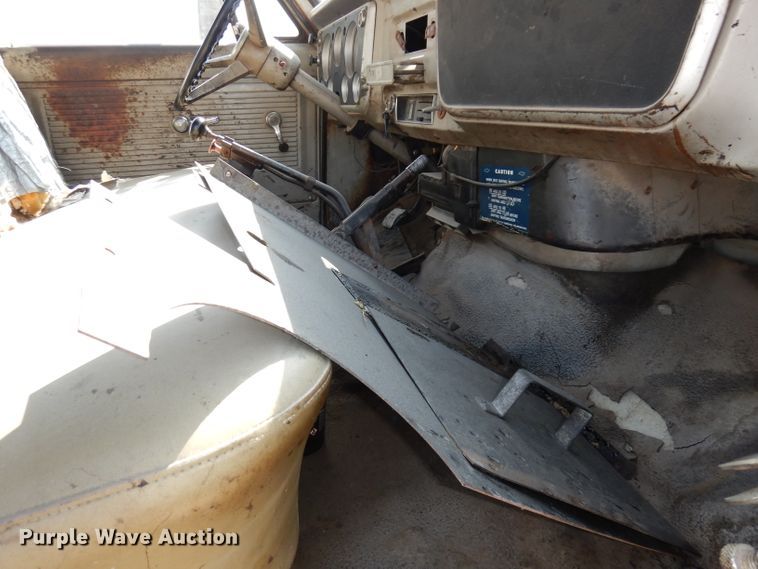 image for item DJ6824 1967 Chevrolet 60  oil distributor truck