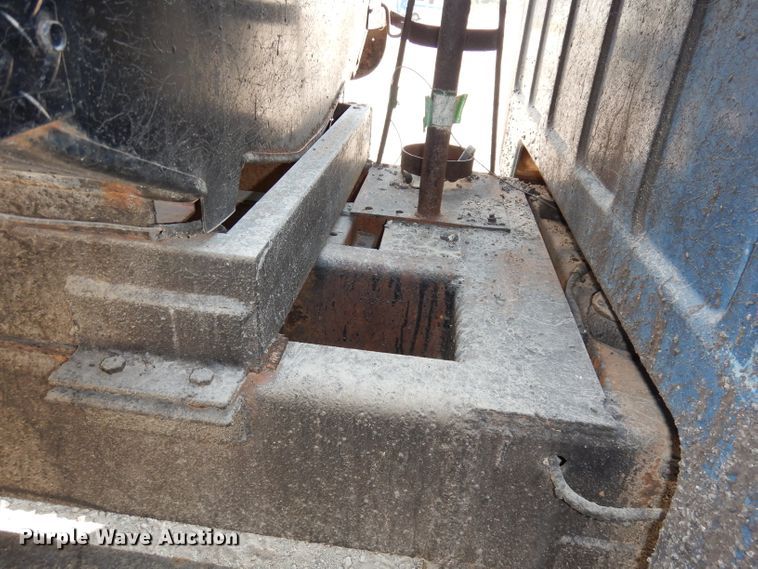 image for item DJ6824 1967 Chevrolet 60  oil distributor truck