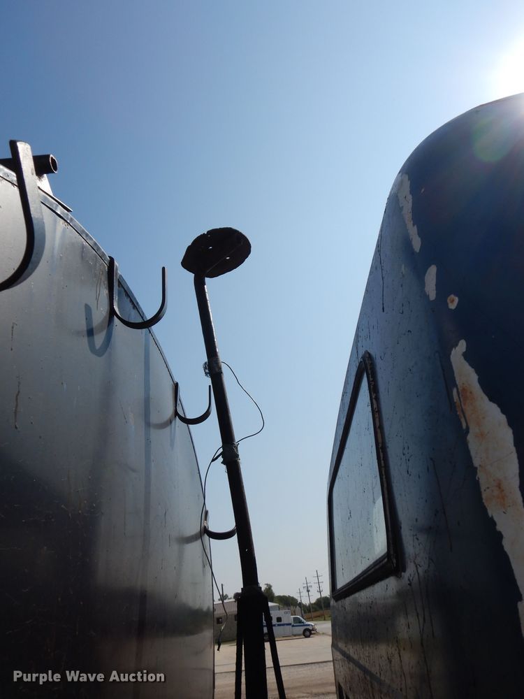 image for item DJ6824 1967 Chevrolet 60  oil distributor truck