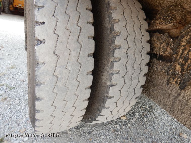 image for item DJ6824 1967 Chevrolet 60  oil distributor truck