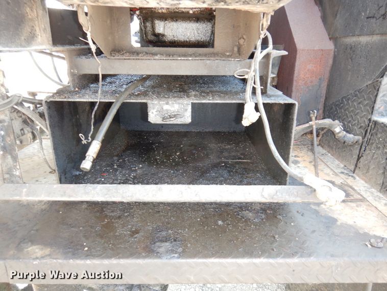 image for item DJ6824 1967 Chevrolet 60  oil distributor truck