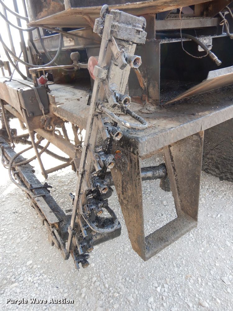 image for item DJ6824 1967 Chevrolet 60  oil distributor truck