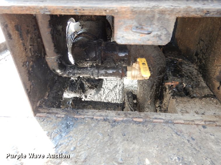 image for item DJ6824 1967 Chevrolet 60  oil distributor truck