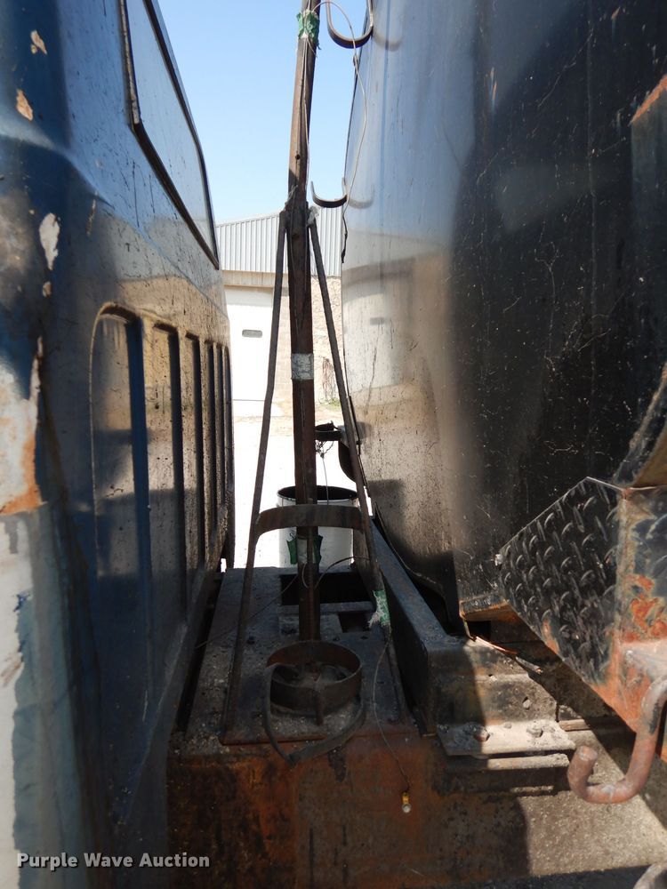 image for item DJ6824 1967 Chevrolet 60  oil distributor truck