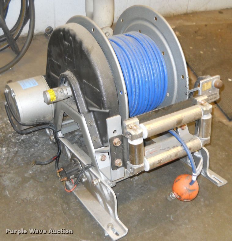 image for item EY9564 Hanney air hose reel