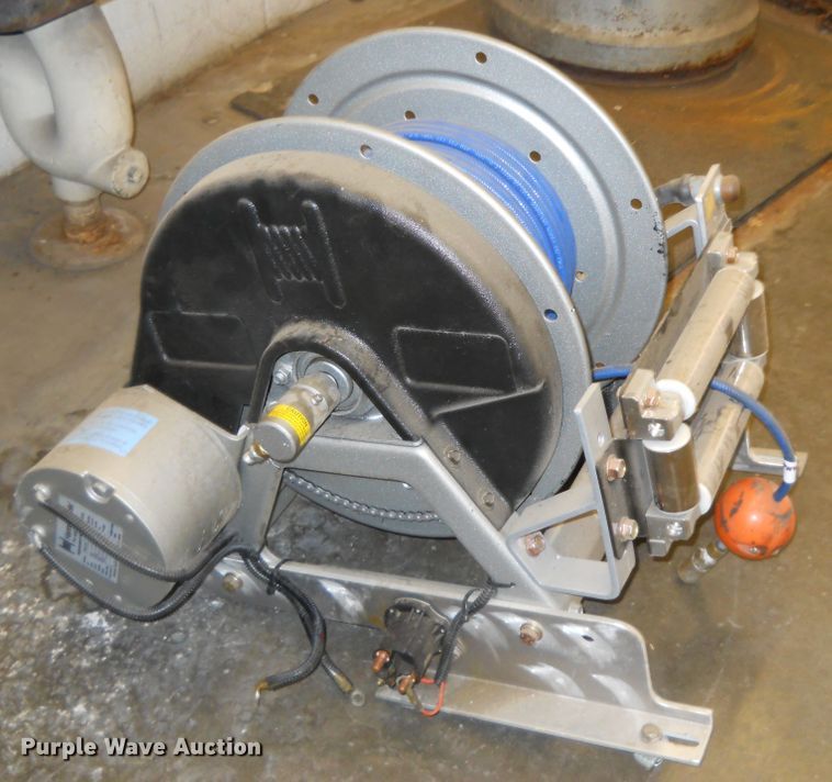 image for item EY9564 Hanney air hose reel