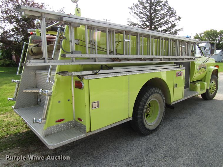 image for item GQ9132 1980 Chevrolet CC7D042  pumper fire truck