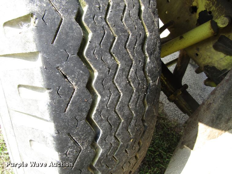 image for item GQ9132 1980 Chevrolet CC7D042  pumper fire truck