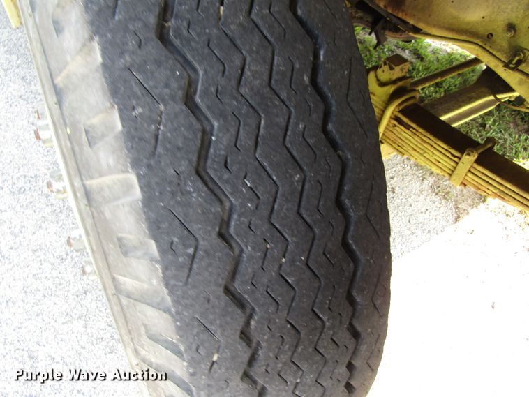 image for item GQ9132 1980 Chevrolet CC7D042  pumper fire truck