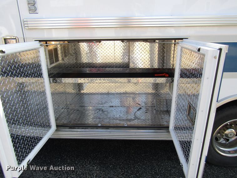 image for item GQ9152 1992 Ford Econoline E350  ambulance