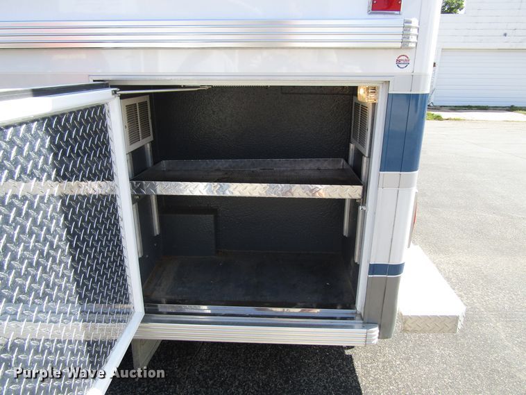 image for item GQ9152 1992 Ford Econoline E350  ambulance