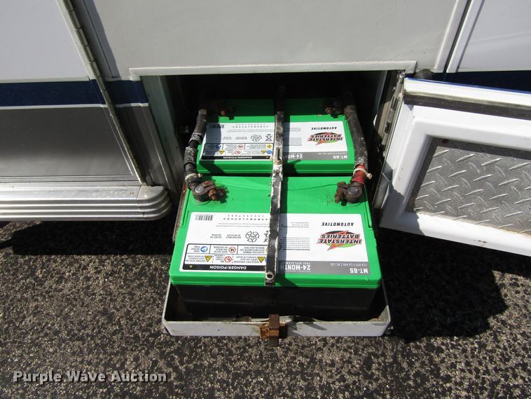 image for item GQ9152 1992 Ford Econoline E350  ambulance