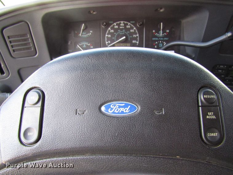 image for item GQ9152 1992 Ford Econoline E350  ambulance