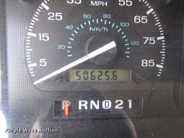 image for item GQ9152 1992 Ford Econoline E350  ambulance