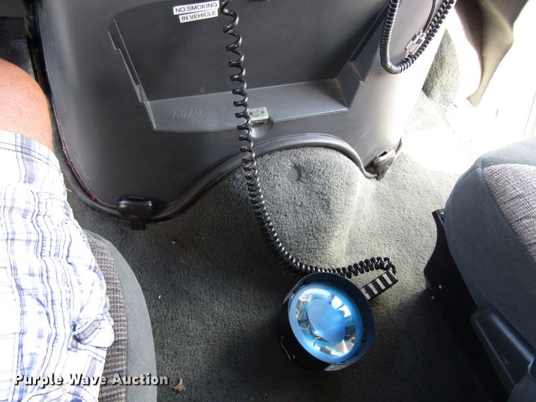 image for item GQ9152 1992 Ford Econoline E350  ambulance