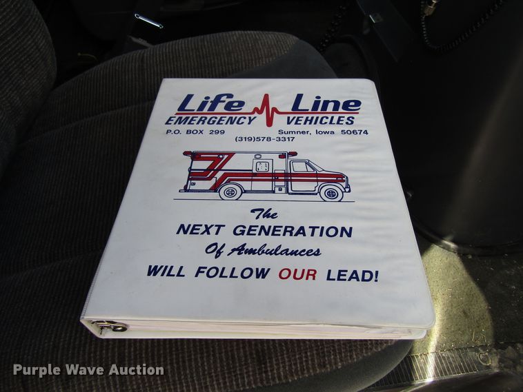 image for item GQ9152 1992 Ford Econoline E350  ambulance