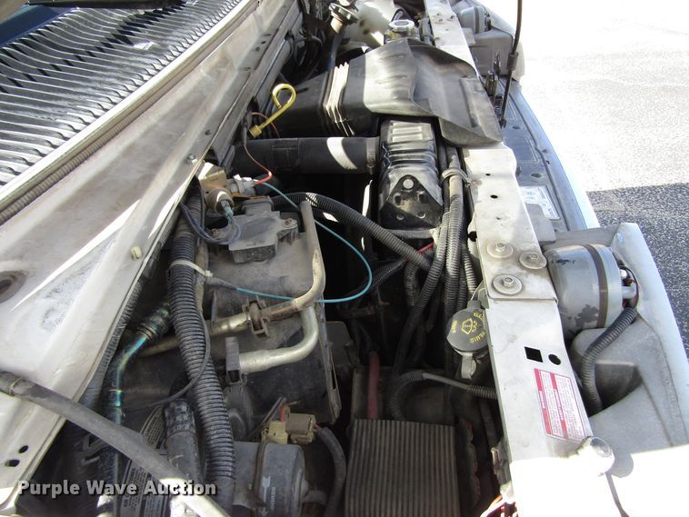 image for item GQ9152 1992 Ford Econoline E350  ambulance