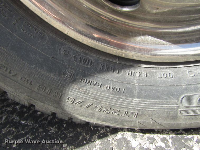 image for item GQ9152 1992 Ford Econoline E350  ambulance