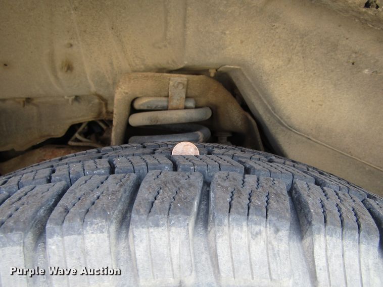 image for item GQ9152 1992 Ford Econoline E350  ambulance