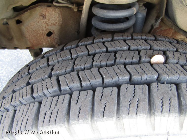 image for item GQ9152 1992 Ford Econoline E350  ambulance