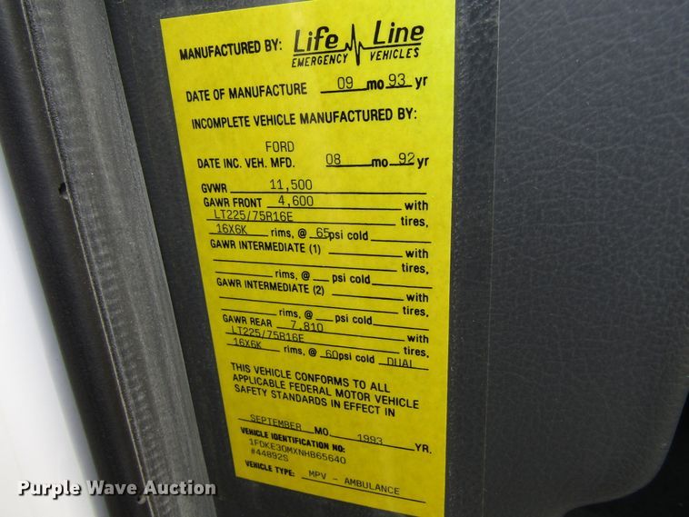 image for item GQ9152 1992 Ford Econoline E350  ambulance