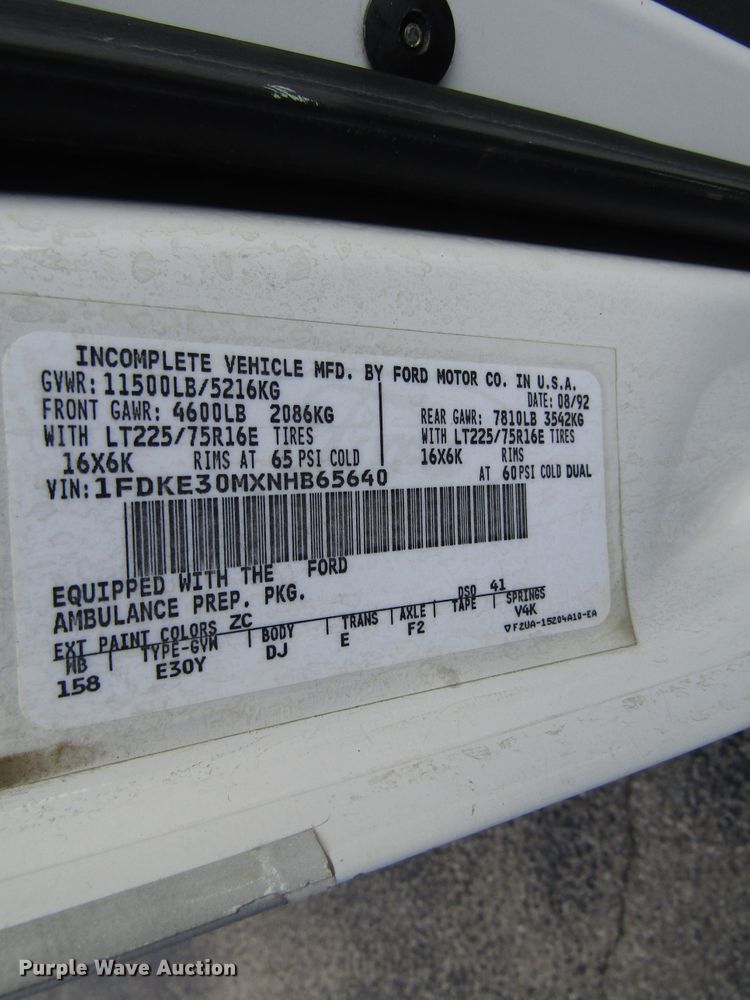 image for item GQ9152 1992 Ford Econoline E350  ambulance