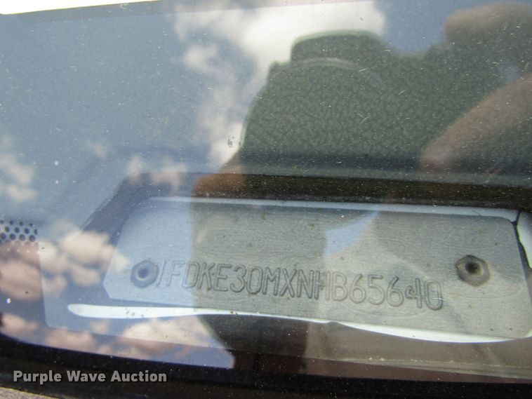 image for item GQ9152 1992 Ford Econoline E350  ambulance