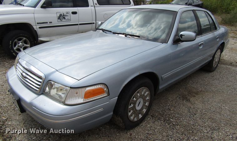 image for item GQ9164 2003 Ford Crown Victoria