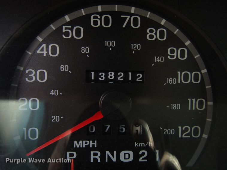 image for item GQ9164 2003 Ford Crown Victoria