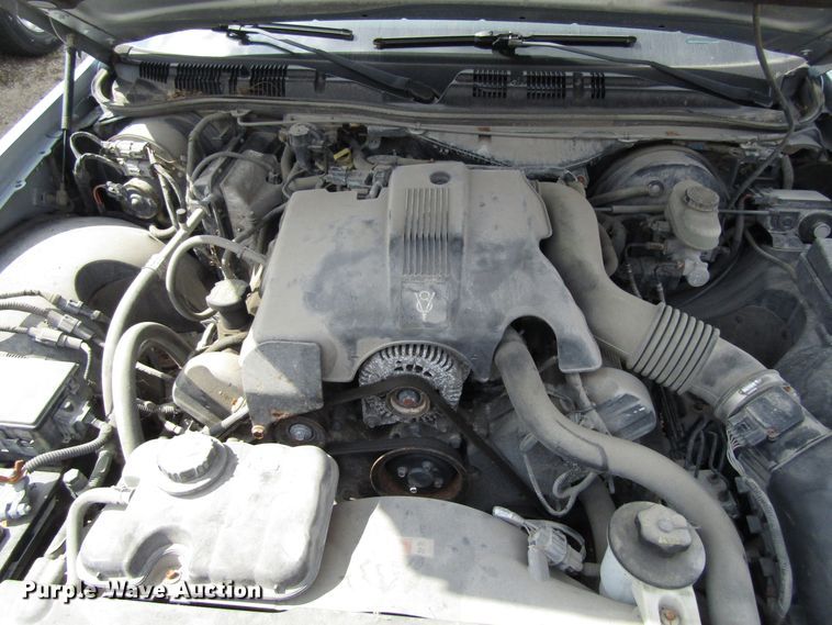 image for item GQ9164 2003 Ford Crown Victoria