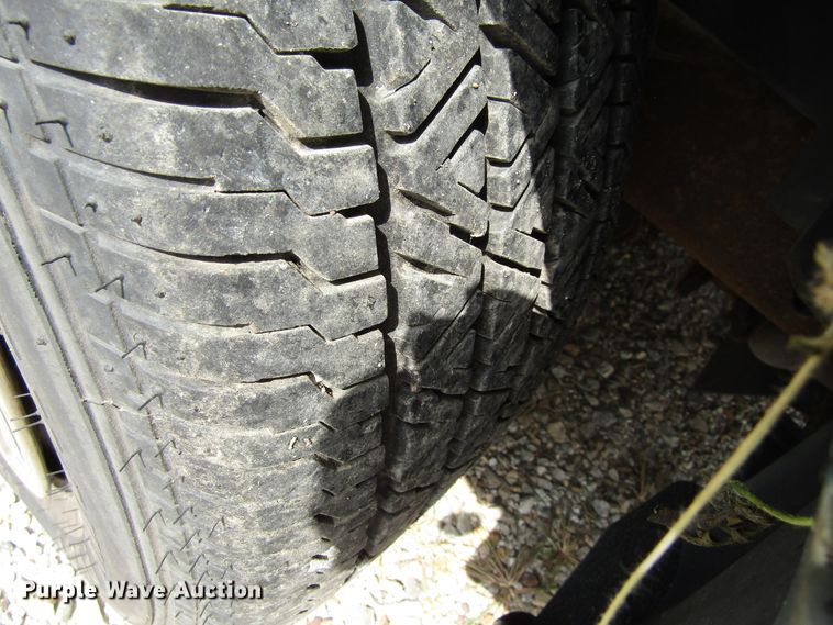 image for item GQ9164 2003 Ford Crown Victoria