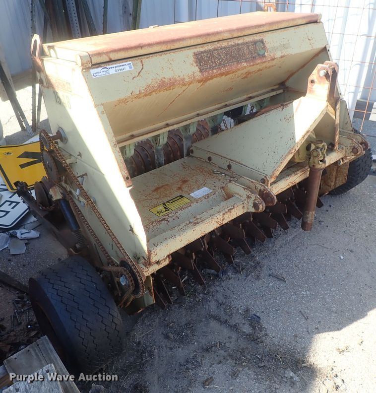 image for item GV9647 Land Pride 1548 seeder
