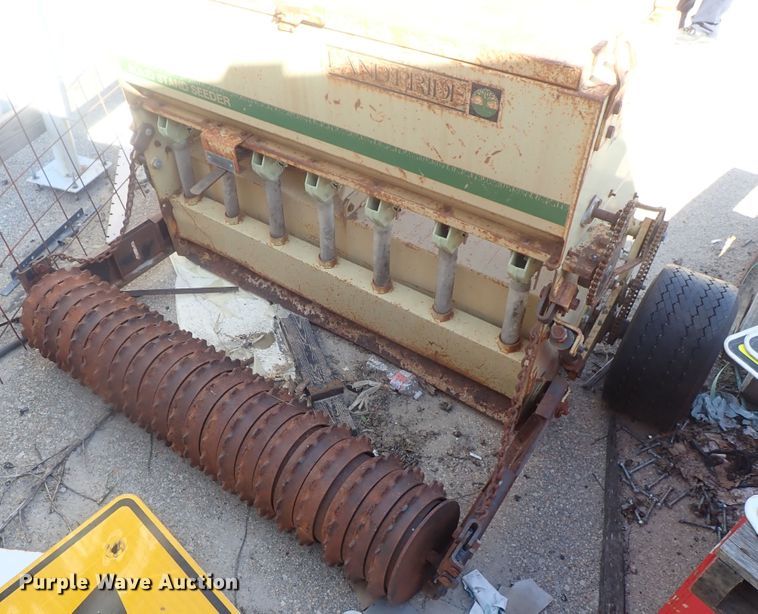 image for item GV9647 Land Pride 1548 seeder