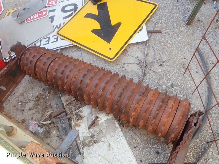 image for item GV9647 Land Pride 1548 seeder