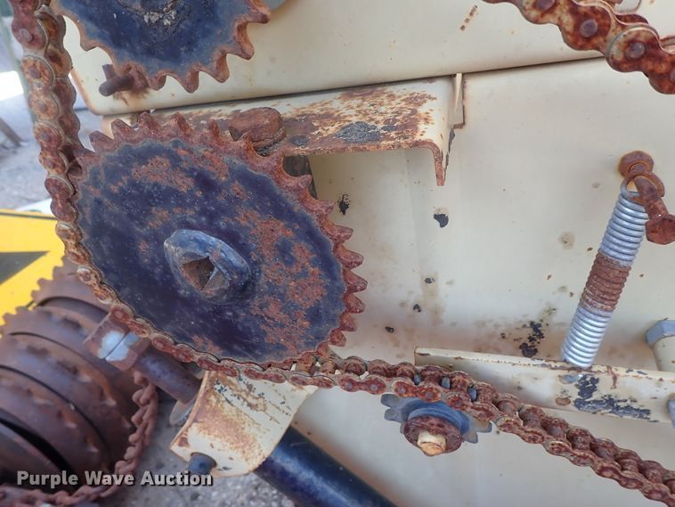 image for item GV9647 Land Pride 1548 seeder