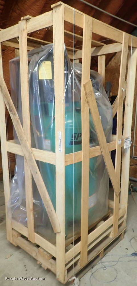 image for item GV9649 Speedaire 35WC50 air compressor