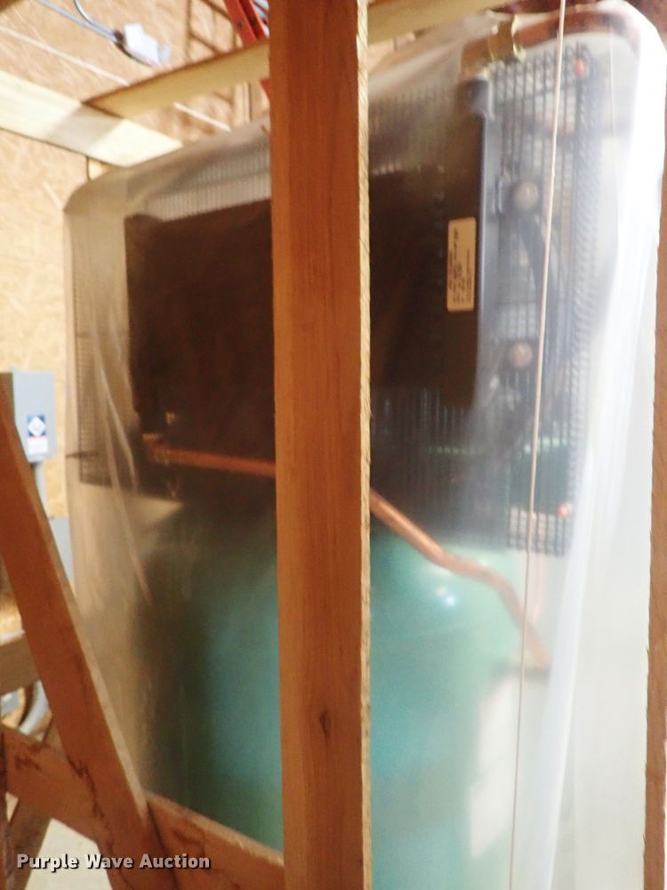 image for item GV9649 Speedaire 35WC50 air compressor