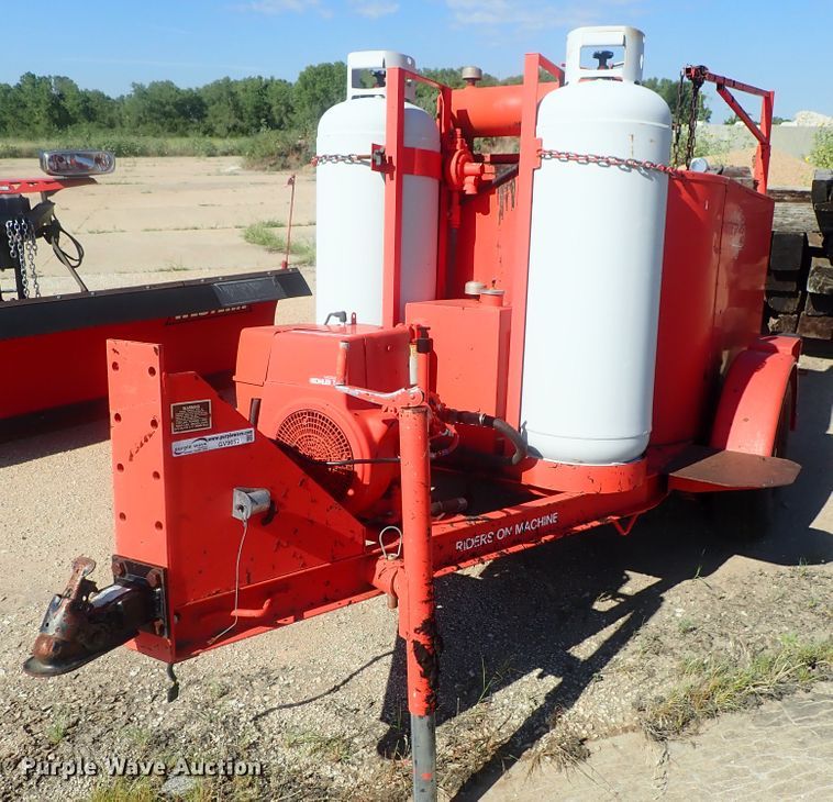 image for item GV9652 Crafco pot hole patcher