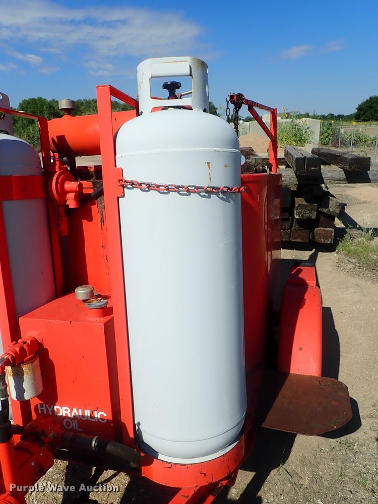 image for item GV9652 Crafco pot hole patcher