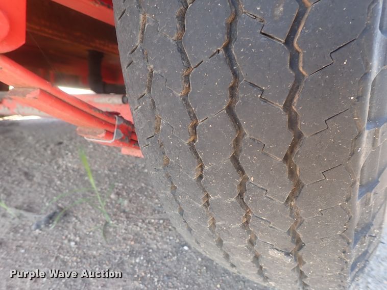 image for item GV9652 Crafco pot hole patcher