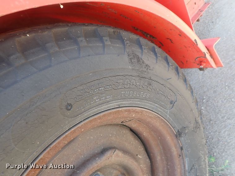 image for item GV9652 Crafco pot hole patcher