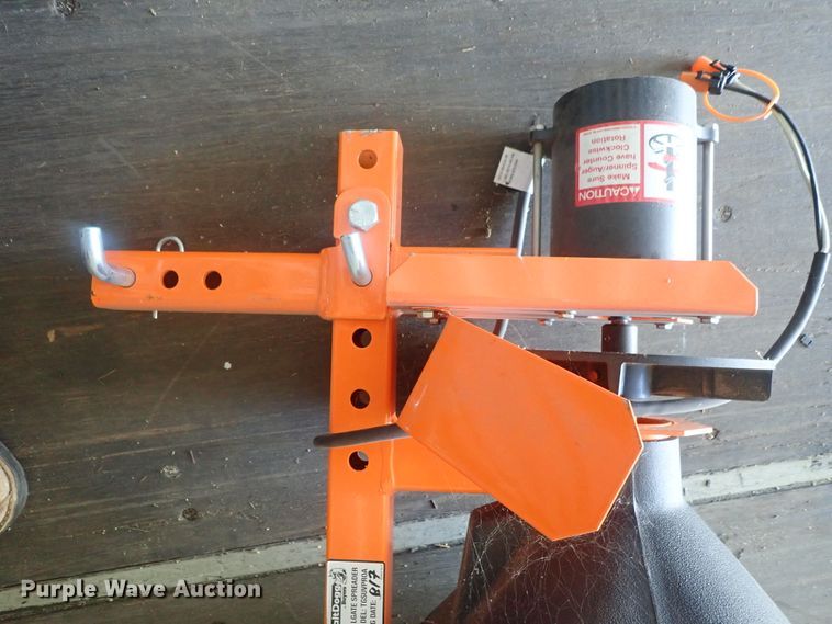 image for item GV9655 Salt Dogg TGSUVPROA tailgate spreader