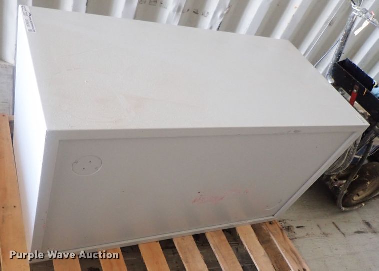 image for item GV9656 Sentry S8711 safe