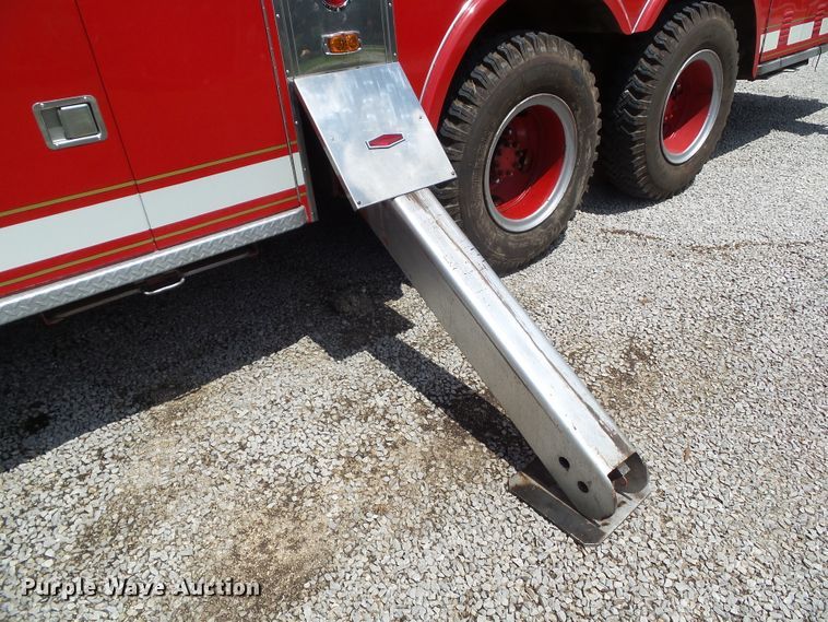 image for item GX9122 1974 International Snokel  ladder fire truck