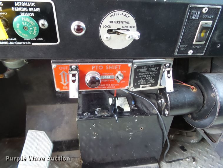 image for item GX9122 1974 International Snokel  ladder fire truck