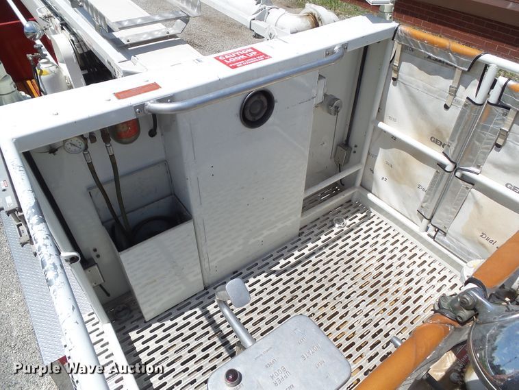 image for item GX9122 1974 International Snokel  ladder fire truck