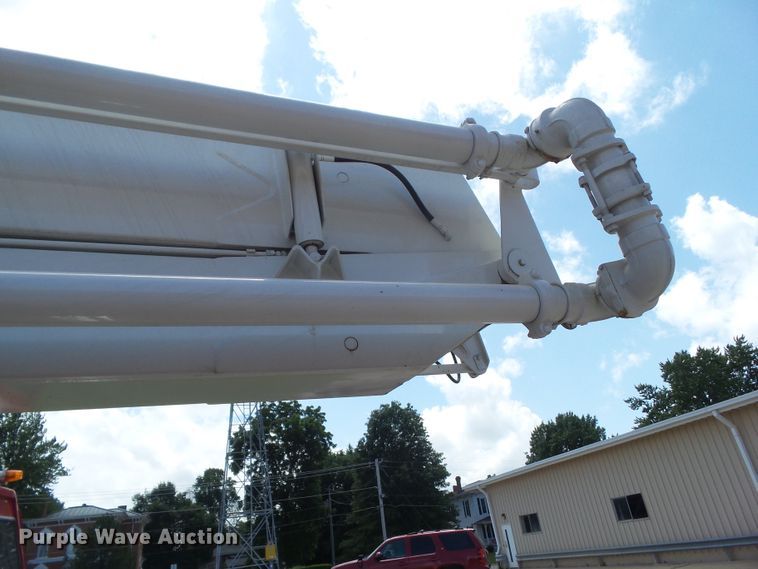 image for item GX9122 1974 International Snokel  ladder fire truck