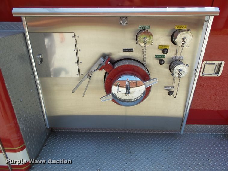 image for item GX9122 1974 International Snokel  ladder fire truck