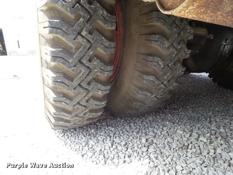 image for item GX9122 1974 International Snokel  ladder fire truck