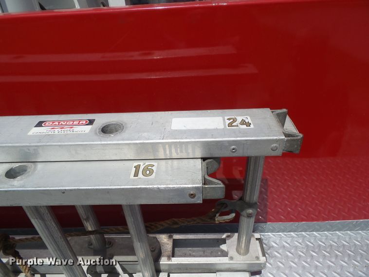 image for item GX9122 1974 International Snokel  ladder fire truck